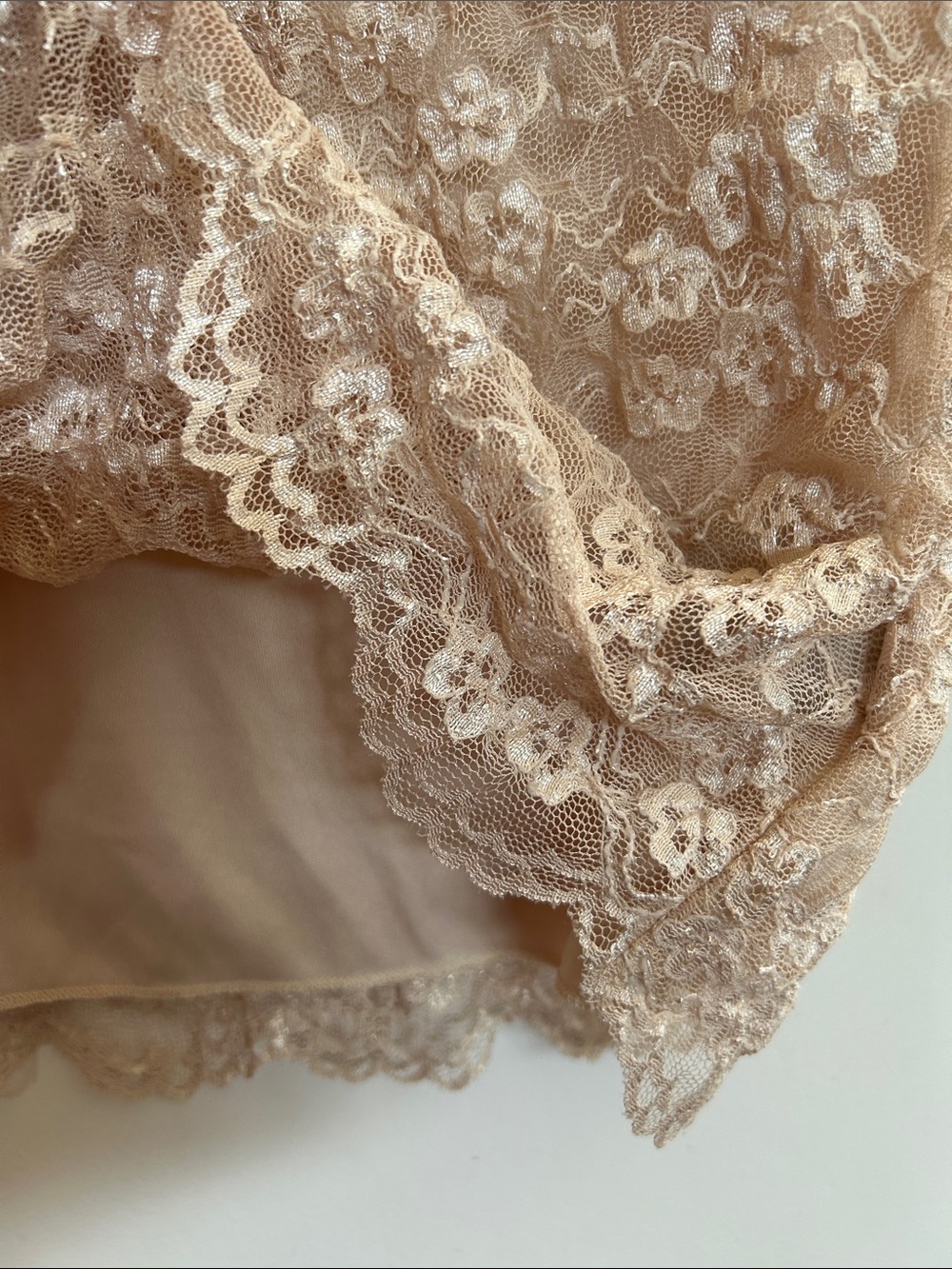 East 5th Ivory Lace Shell-S - Picture 3 of 10
